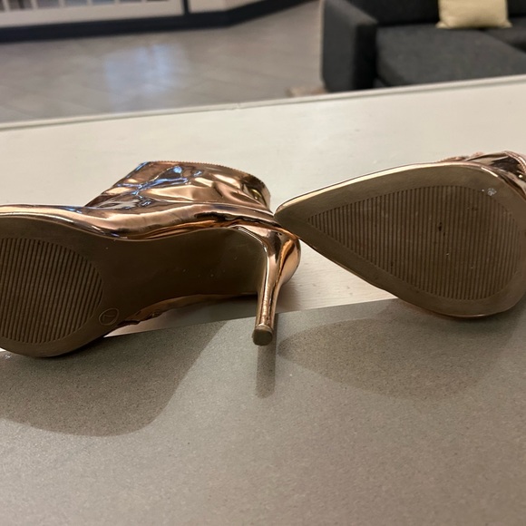 Boots Elegant Metallic Ankle Boots 7 Great gold metallic color! CLEAN WILD DIVA - Picture 4 of 11